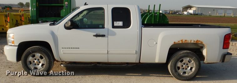 image for item DL2923 2011 Chevrolet 1500  Ext. Cab pickup truck