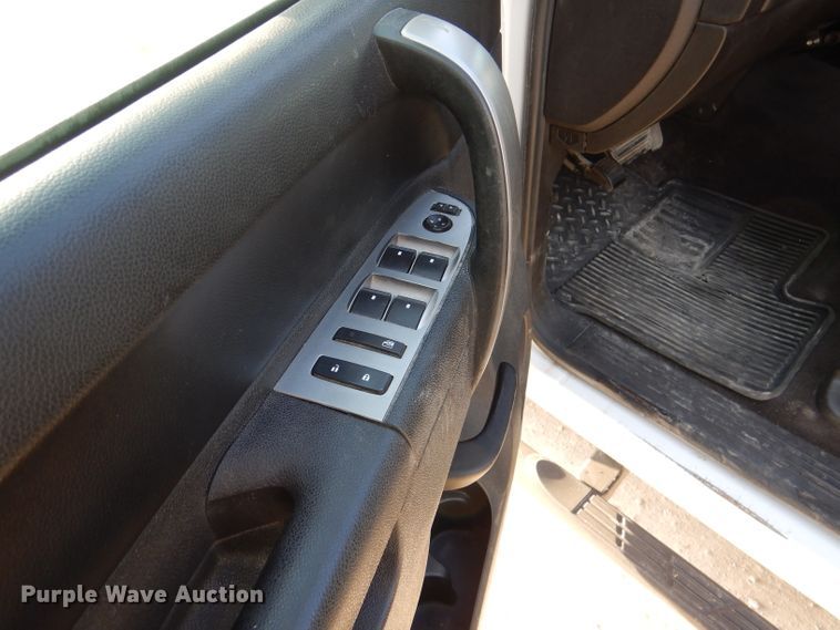 image for item DL2923 2011 Chevrolet 1500  Ext. Cab pickup truck