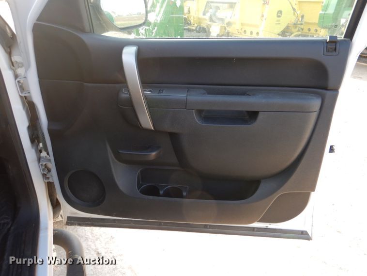 image for item DL2923 2011 Chevrolet 1500  Ext. Cab pickup truck