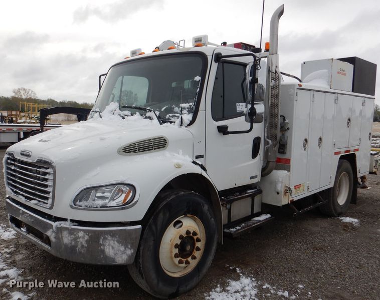 image for item DL2924 2006 Freightliner Business Class M2  utility / service truck