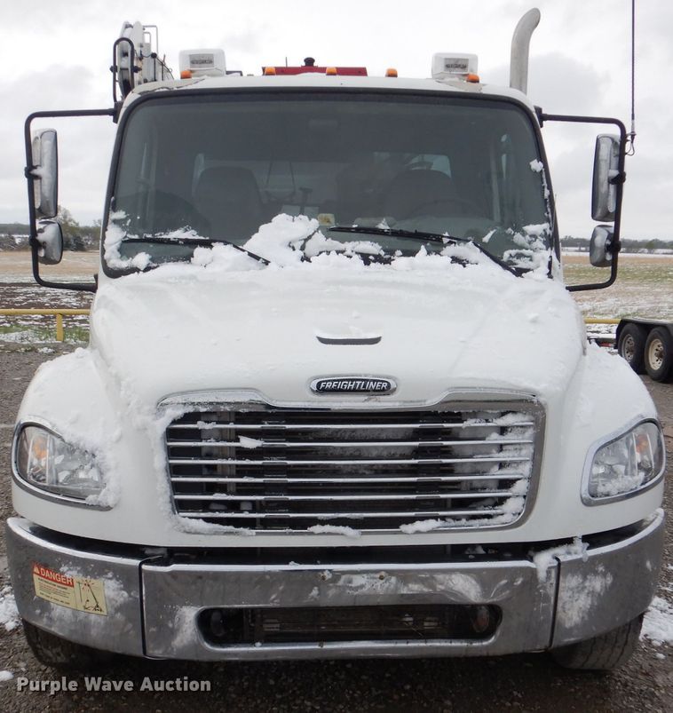 image for item DL2924 2006 Freightliner Business Class M2  utility / service truck