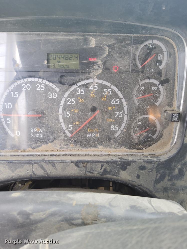 image for item DL2924 2006 Freightliner Business Class M2  utility / service truck