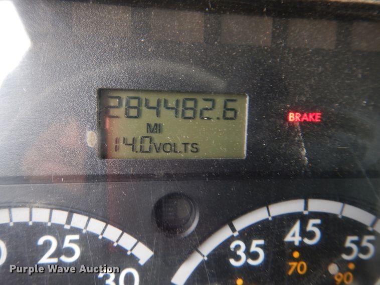 image for item DL2924 2006 Freightliner Business Class M2  utility / service truck