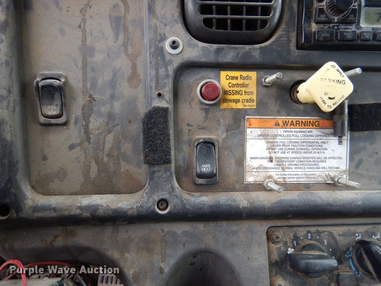 image for item DL2924 2006 Freightliner Business Class M2  utility / service truck