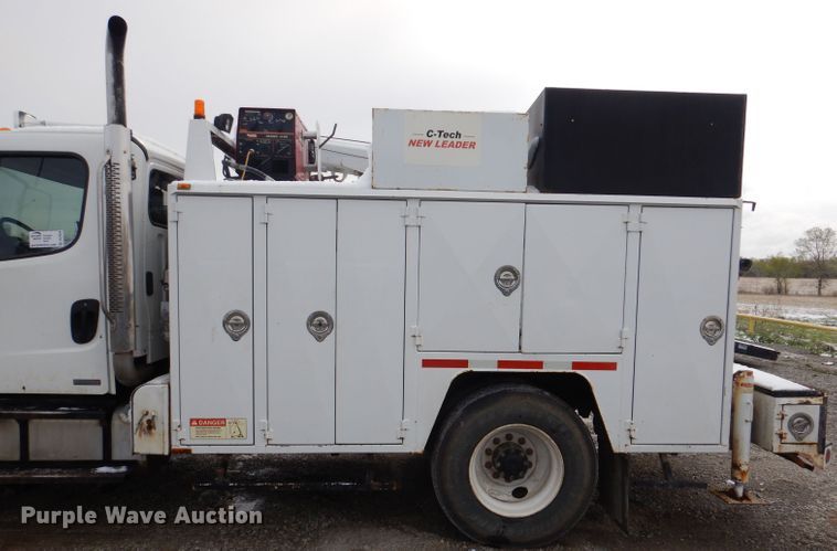 image for item DL2924 2006 Freightliner Business Class M2  utility / service truck