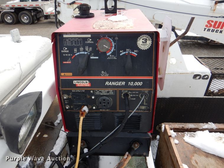 image for item DL2924 2006 Freightliner Business Class M2  utility / service truck