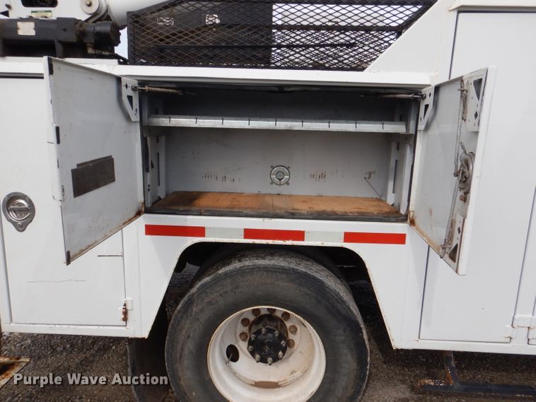 image for item DL2924 2006 Freightliner Business Class M2  utility / service truck