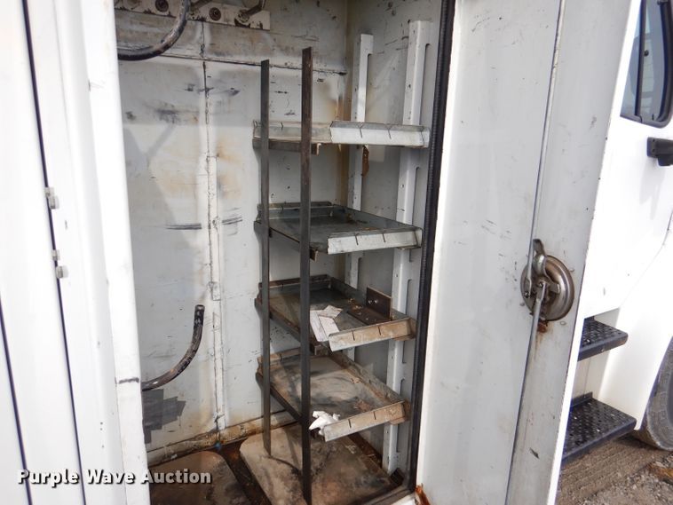 image for item DL2924 2006 Freightliner Business Class M2  utility / service truck