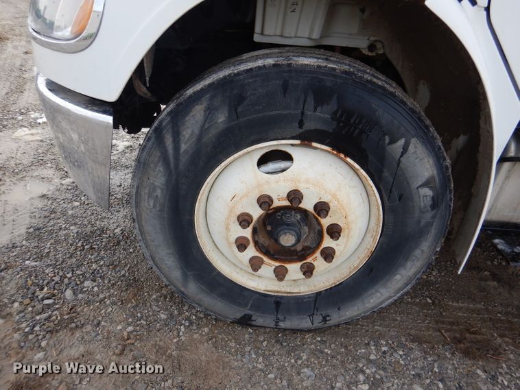 image for item DL2924 2006 Freightliner Business Class M2  utility / service truck