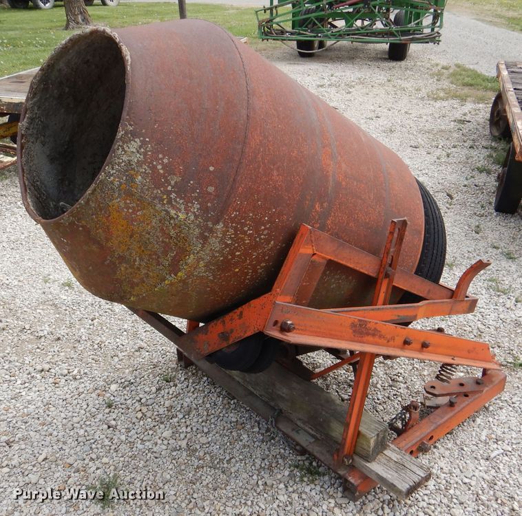 image for item DL2930 Cement mixer