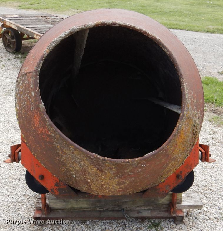 image for item DL2930 Cement mixer