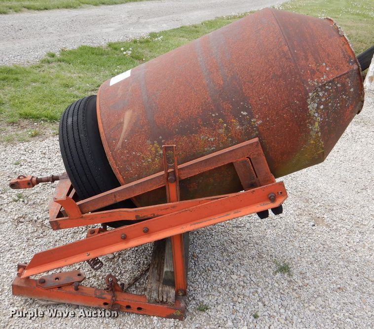 image for item DL2930 Cement mixer