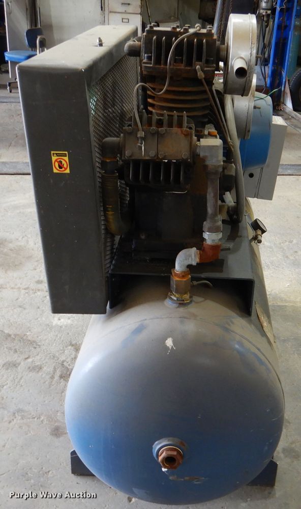 image for item DL2935 Eaton  air compressor