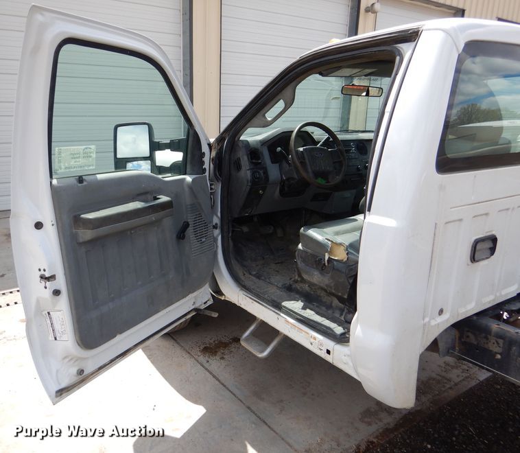 image for item DL2963 2012 Ford F450 Super Duty  truck cab and chassis