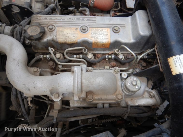 image for item DL2992 2004 Nissan UD1400  flatbed truck