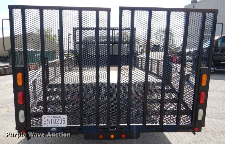 image for item DL2992 2004 Nissan UD1400  flatbed truck