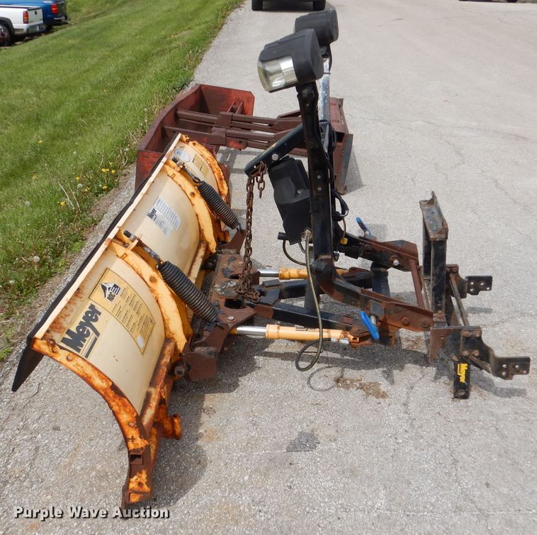 image for item DL8755 Meyer DP-7.5 snow plow