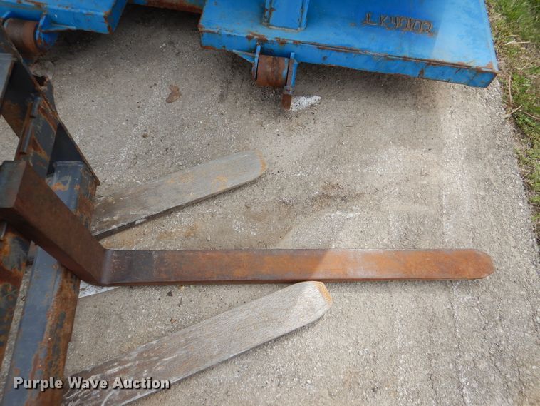 image for item DL8756 Case 48"L skid steer forks