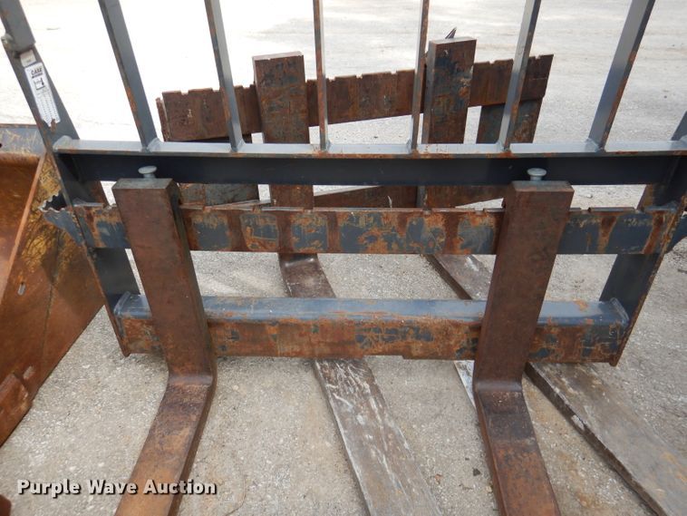 image for item DL8756 Case 48"L skid steer forks