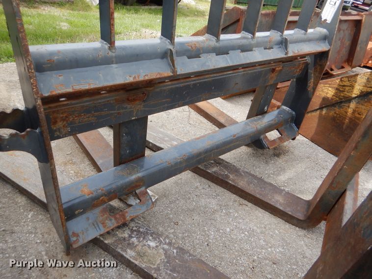 image for item DL8756 Case 48"L skid steer forks