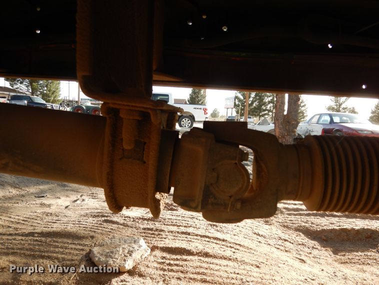 image for item DM2911 2005 Isuzu FTR  flat bed truck