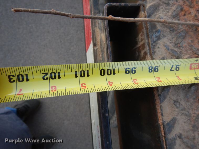 image for item DM2912 2005 Chevrolet 3500HD  flatbed pickup truck