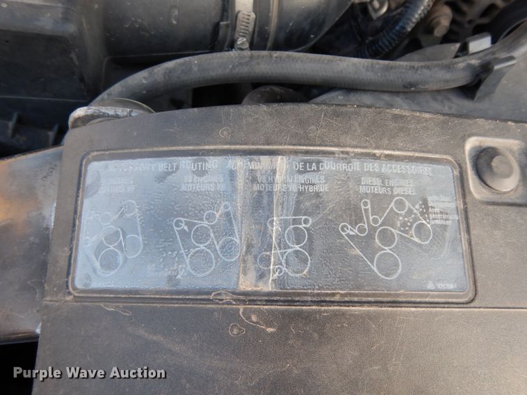 image for item DM2912 2005 Chevrolet 3500HD  flatbed pickup truck