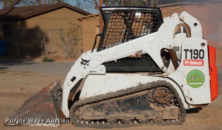 image for item DM2913 2006 Bobcat T190  tracked skid steer loader