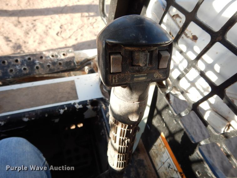 image for item DM2913 2006 Bobcat T190  tracked skid steer loader