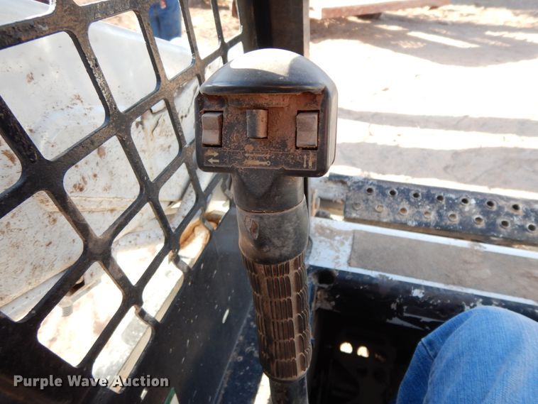 image for item DM2913 2006 Bobcat T190  tracked skid steer loader