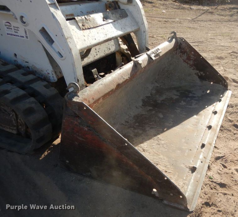 image for item DM2913 2006 Bobcat T190  tracked skid steer loader