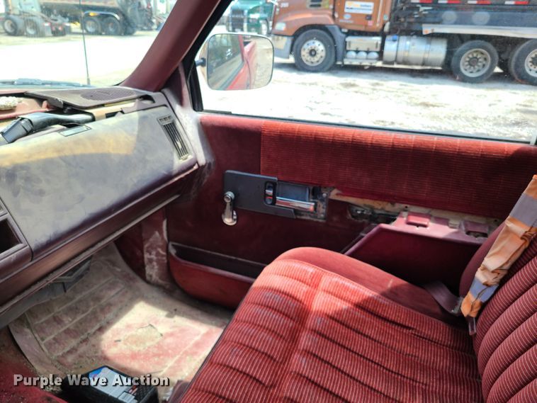 image for item DN5497 1992 Chevrolet 1500  pickup truck