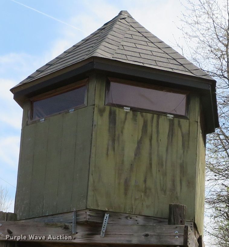 image for item DN5773 (3) shop built hunting blinds