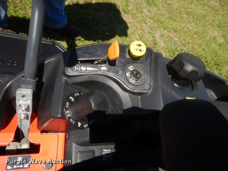 image for item ET9181 Kubota Z122EBR  ZTR lawn mower