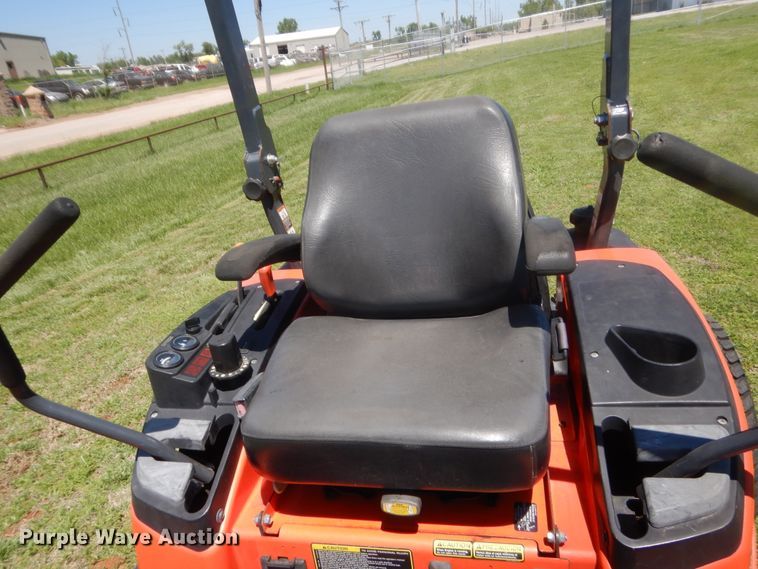 image for item ET9182 2013 Kubota ZD311LP  ZTR lawn mower