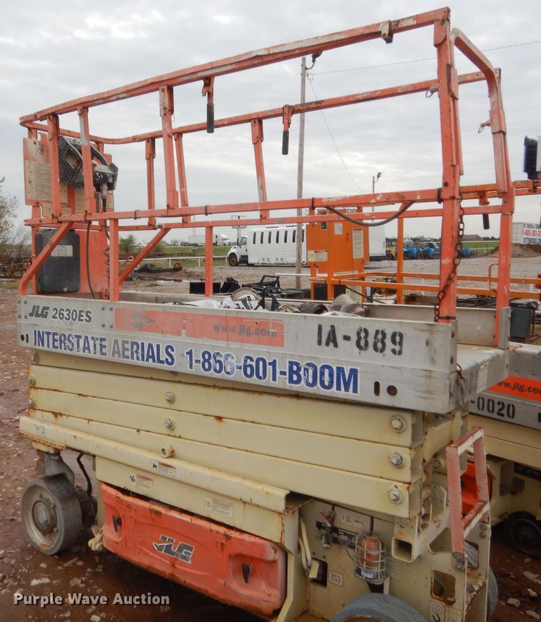 image for item ET9246 2006 JLG 2630ES  scissor lift