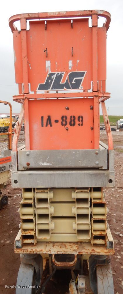 image for item ET9246 2006 JLG 2630ES  scissor lift