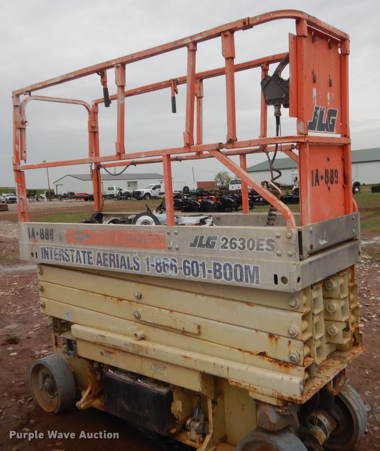 image for item ET9246 2006 JLG 2630ES  scissor lift