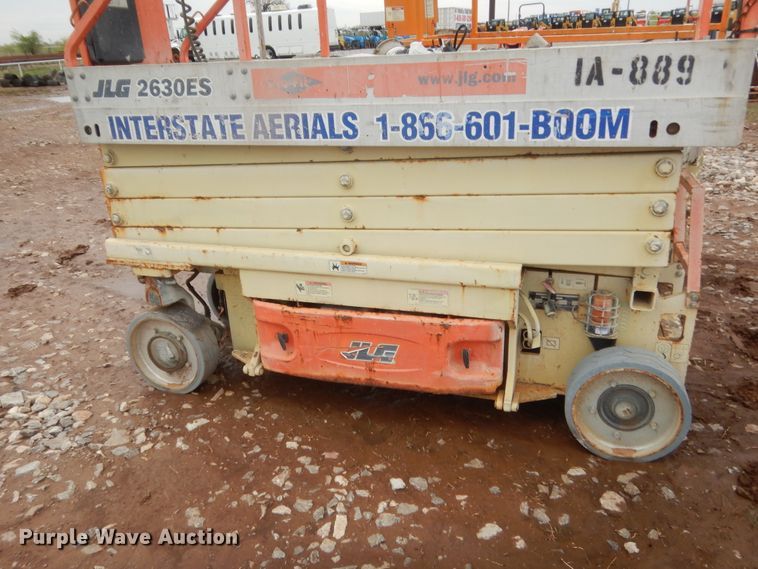 image for item ET9246 2006 JLG 2630ES  scissor lift