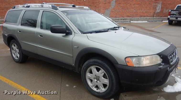 image for item FI9024 2006 Volvo XC70  SUV