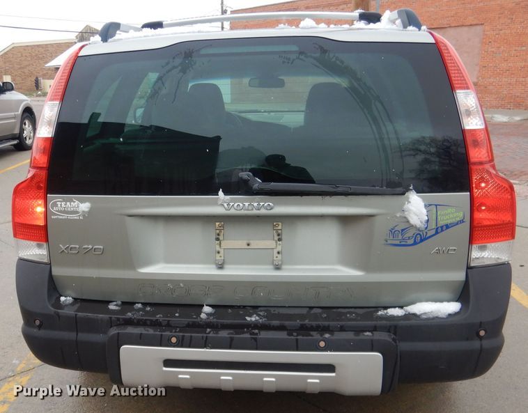 image for item FI9024 2006 Volvo XC70  SUV