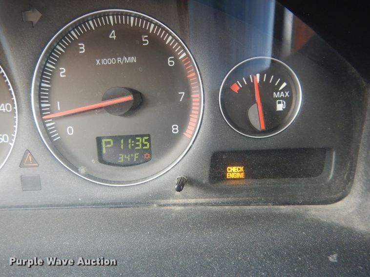 image for item FI9024 2006 Volvo XC70  SUV