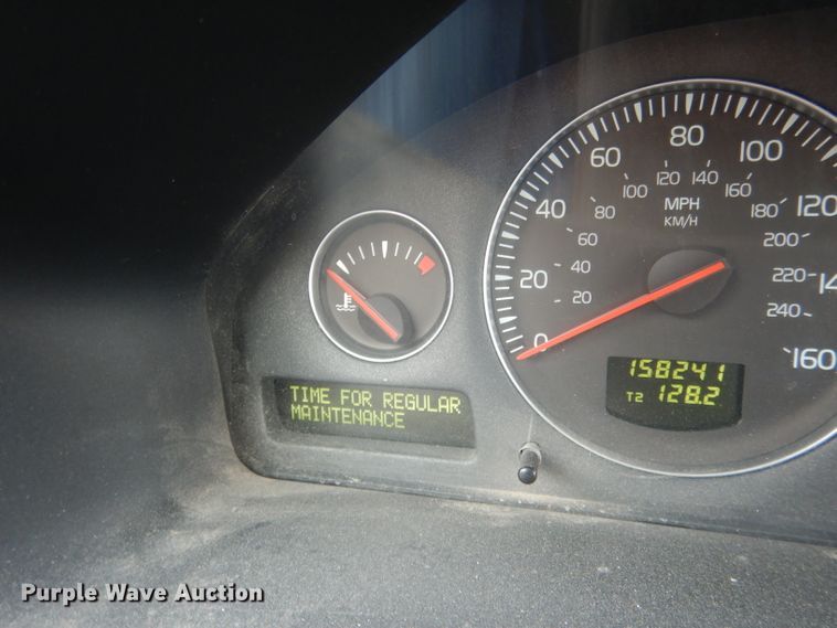 image for item FI9024 2006 Volvo XC70  SUV