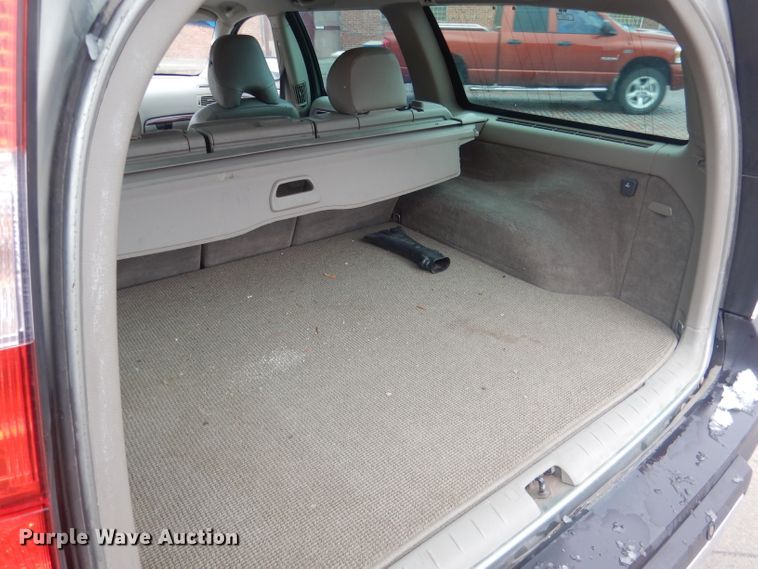 image for item FI9024 2006 Volvo XC70  SUV