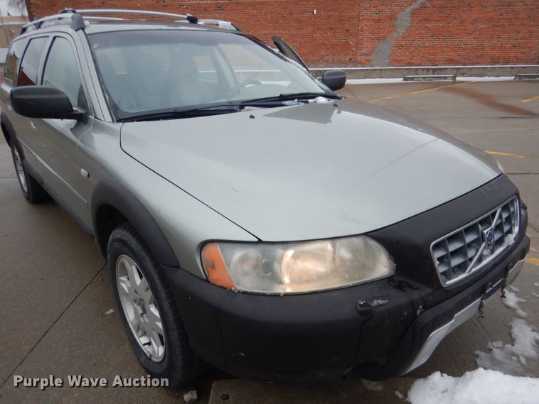 image for item FI9024 2006 Volvo XC70  SUV