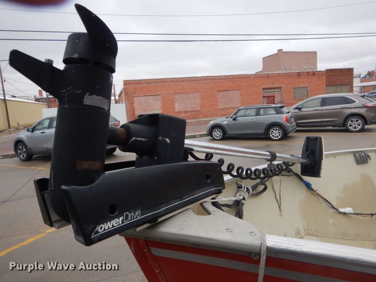 image for item FI9025 1985 Lund American  boat