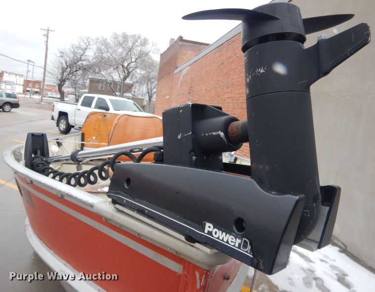 image for item FI9025 1985 Lund American  boat