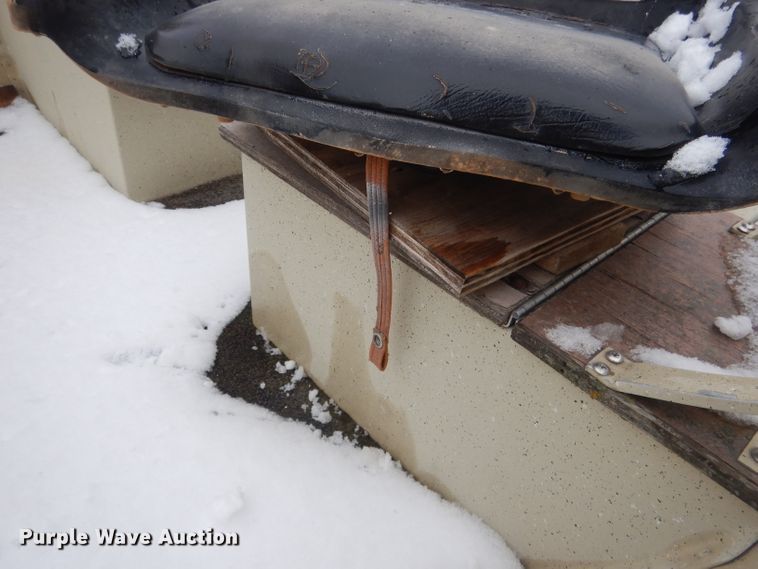 image for item FI9025 1985 Lund American  boat