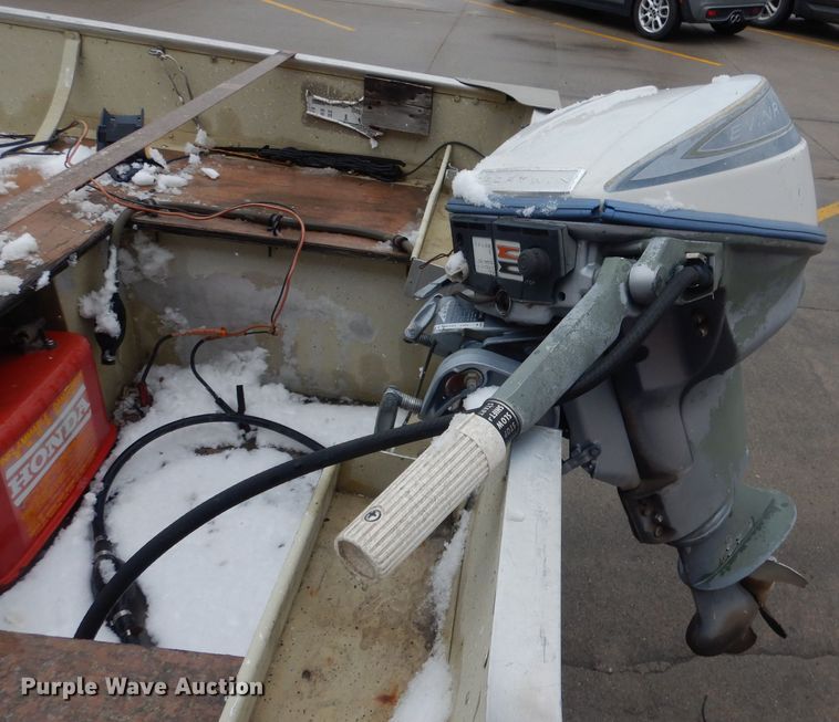 image for item FI9025 1985 Lund American  boat