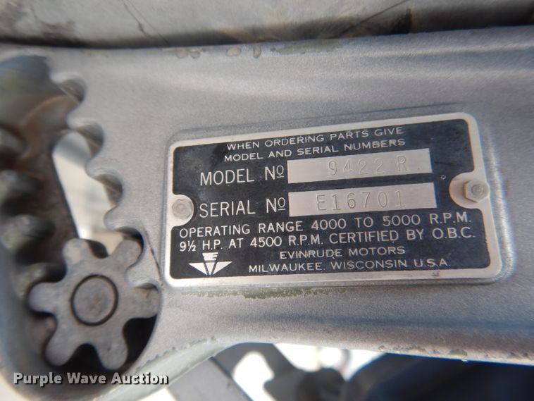 image for item FI9025 1985 Lund American  boat